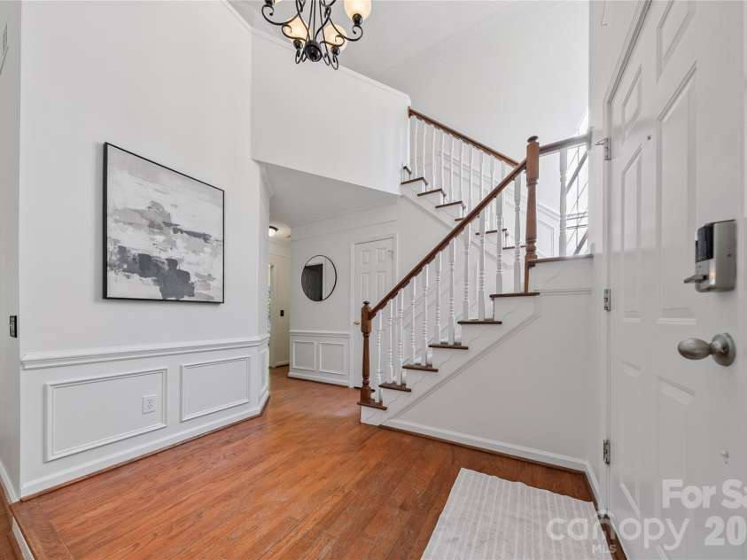 4138 Beauvista Drive, Charlotte, NC 28269.  MLS# CAR4433728, YatesRealty ID 56965. 