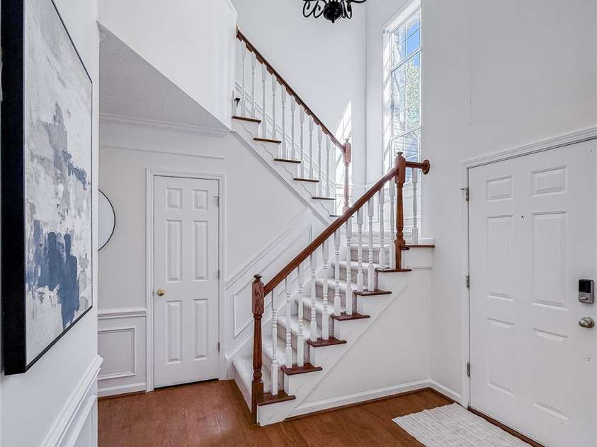 4138 Beauvista Drive, Charlotte, NC 28269.  MLS# CAR4433728, YatesRealty ID 56965. 