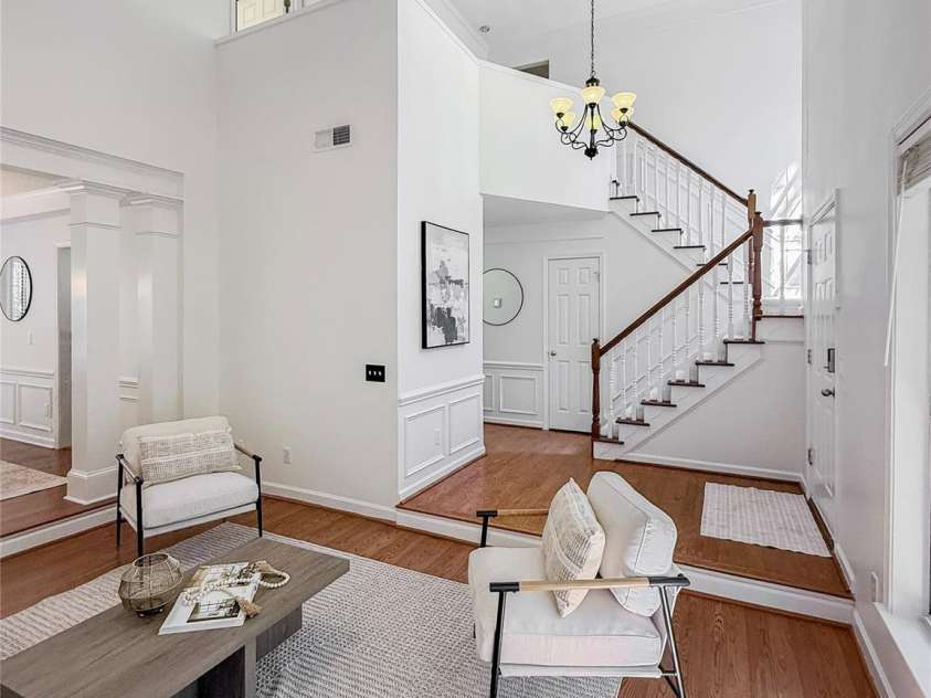 4138 Beauvista Drive, Charlotte, NC 28269.  MLS# CAR4433728, YatesRealty ID 56965. 