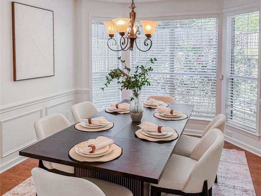 4138 Beauvista Drive, Charlotte, NC 28269.  MLS# CAR4433728, YatesRealty ID 56965. 