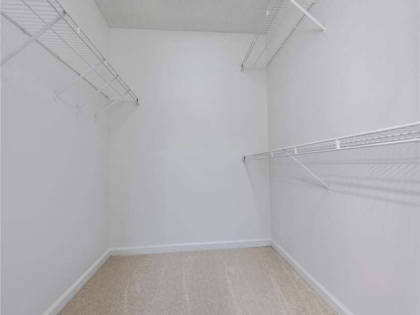 4138 Beauvista Drive, Charlotte, NC 28269.  MLS# CAR4433728, YatesRealty ID 56965. 
