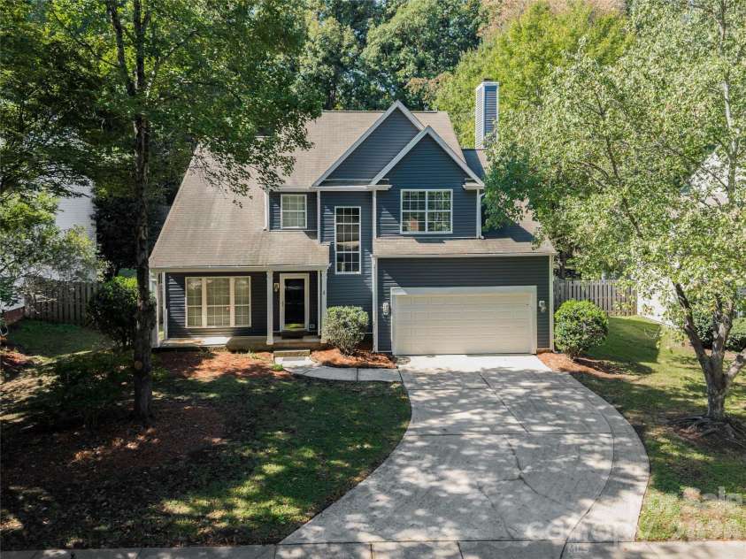 4138 Beauvista Drive, Charlotte, NC 28269.  MLS# CAR4433728, YatesRealty ID 56965. 