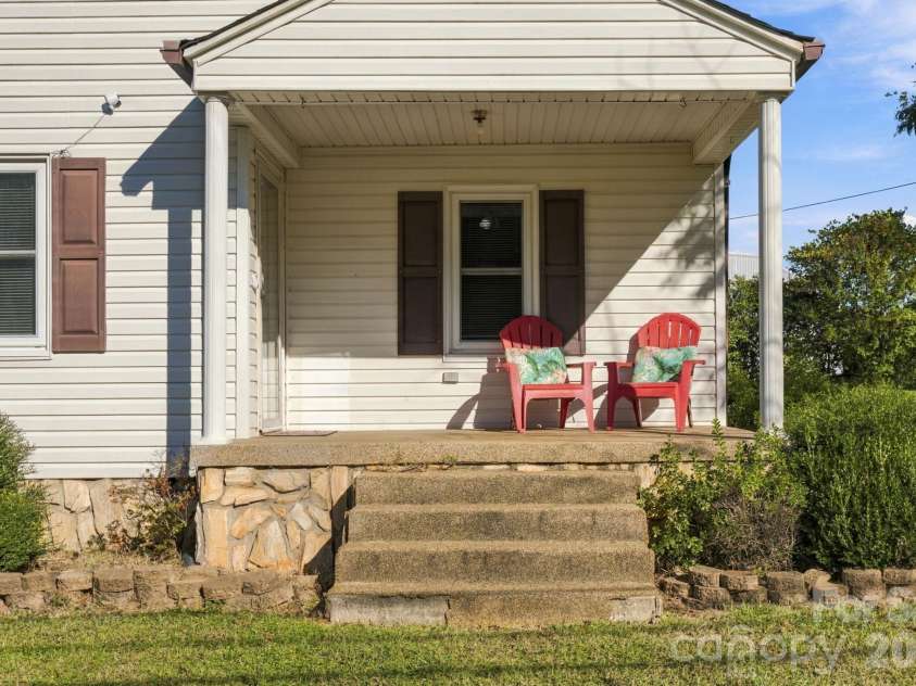 3770 Dry Ponds Road, Granite Falls, NC 28630.  MLS# CAR4433509, YatesRealty ID 56966. 