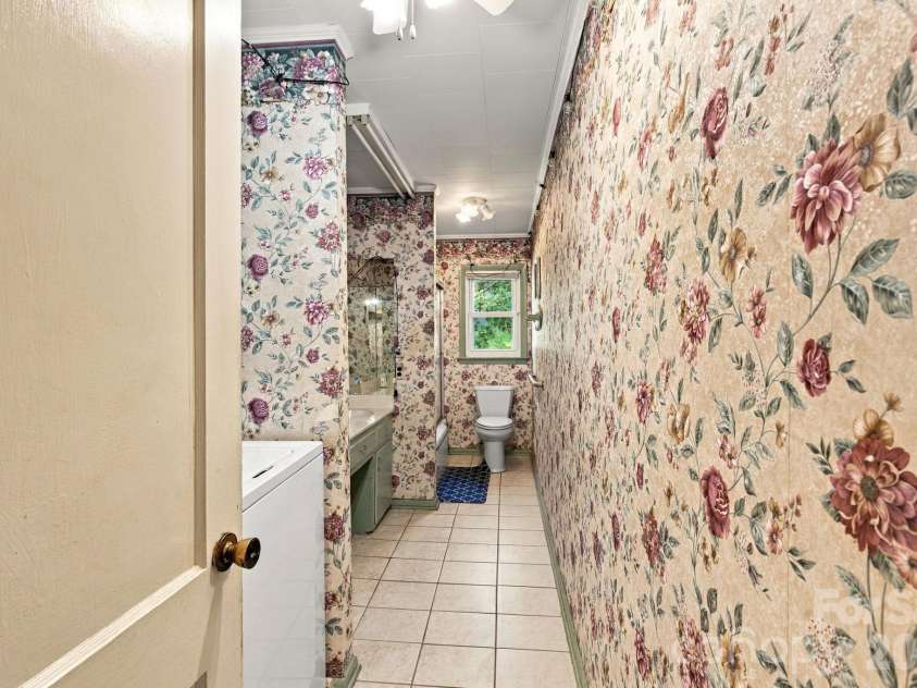 3770 Dry Ponds Road, Granite Falls, NC 28630.  MLS# CAR4433509, YatesRealty ID 56966. 