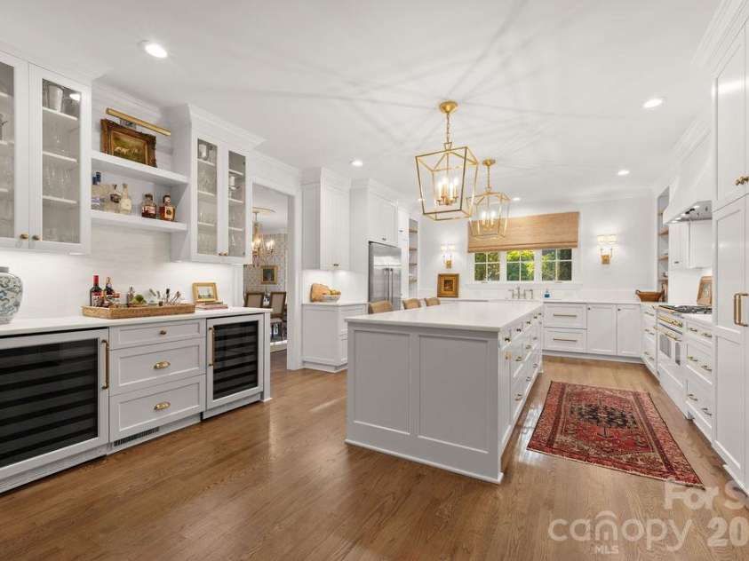 5050 Kimblewyck Lane, Charlotte, NC 28226.  MLS# CAR4433578, YatesRealty ID 56967. 