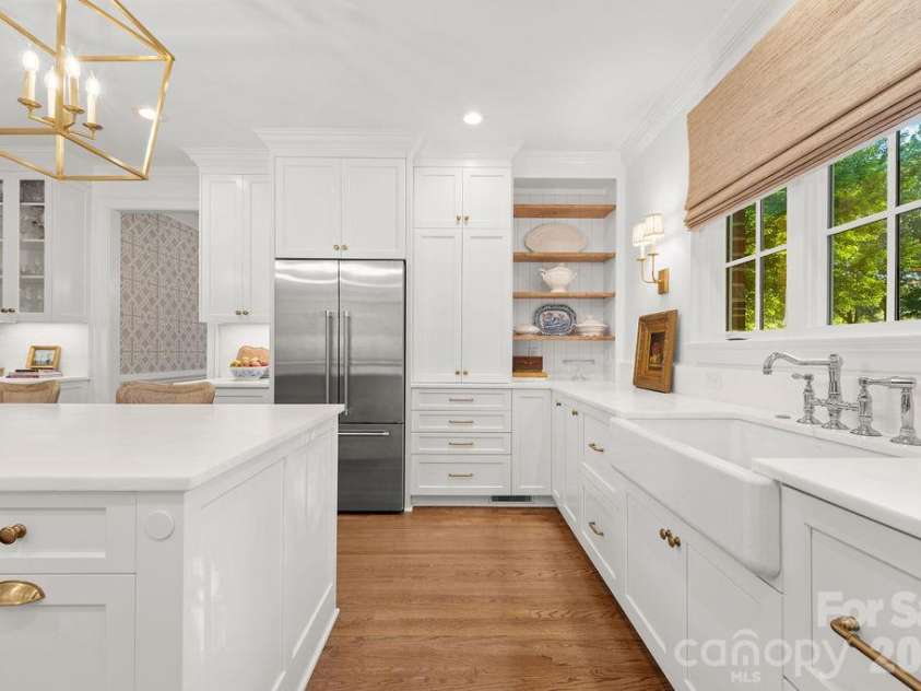 5050 Kimblewyck Lane, Charlotte, NC 28226.  MLS# CAR4433578, YatesRealty ID 56967. 