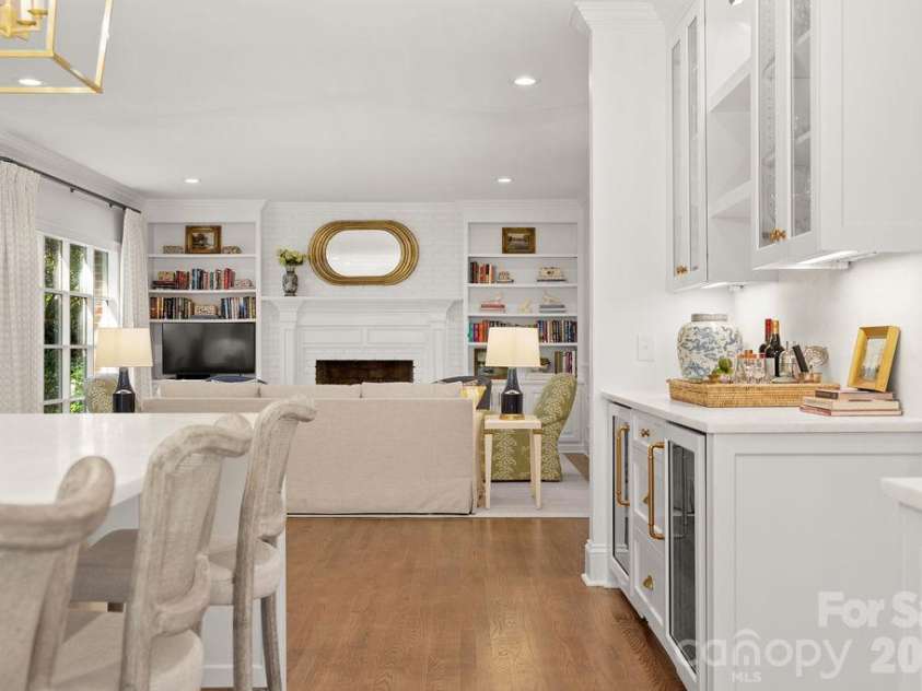 5050 Kimblewyck Lane, Charlotte, NC 28226.  MLS# CAR4433578, YatesRealty ID 56967. 