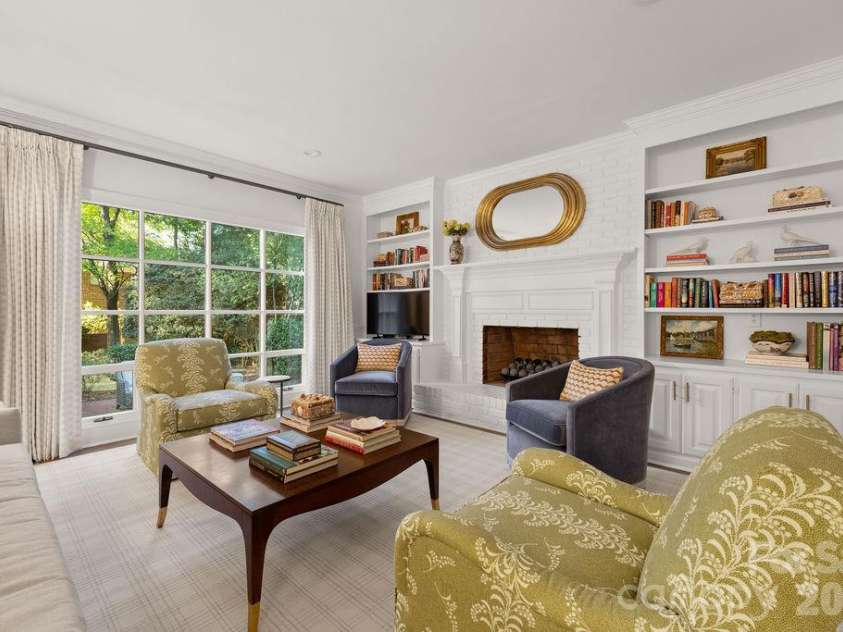 5050 Kimblewyck Lane, Charlotte, NC 28226.  MLS# CAR4433578, YatesRealty ID 56967. 