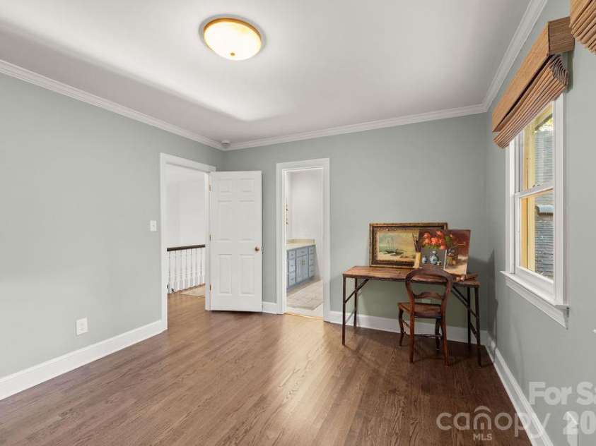 5050 Kimblewyck Lane, Charlotte, NC 28226.  MLS# CAR4433578, YatesRealty ID 56967. 