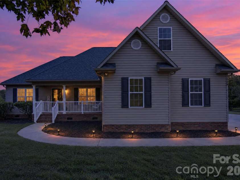125 Round Tuit Lane, Mt Ulla, NC 28125.  MLS# CAR4433640, YatesRealty ID 56968. 