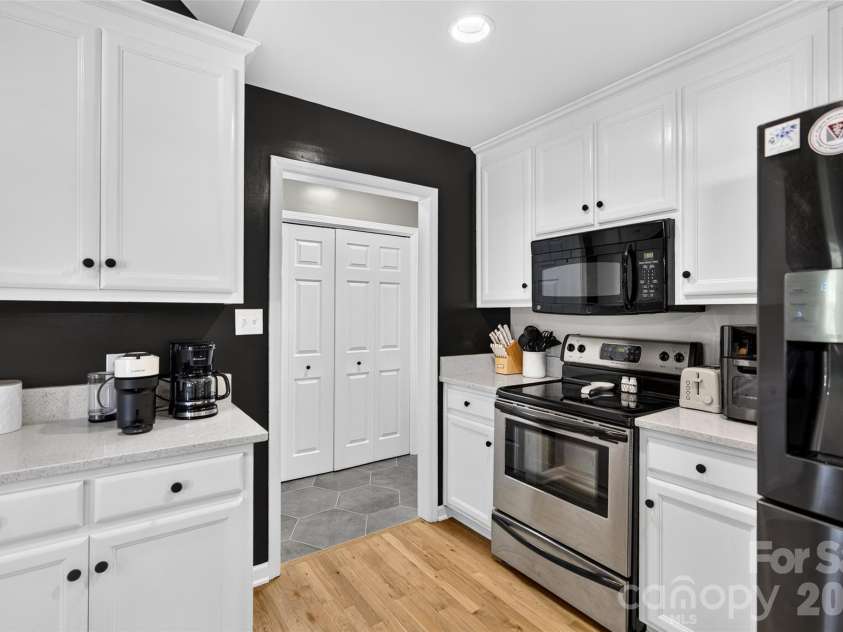 125 Round Tuit Lane, Mt Ulla, NC 28125.  MLS# CAR4433640, YatesRealty ID 56968. 