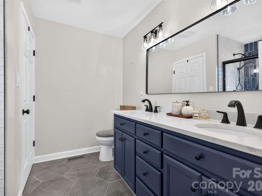 125 Round Tuit Lane, Mt Ulla, NC 28125.  MLS# CAR4433640, YatesRealty ID 56968. 