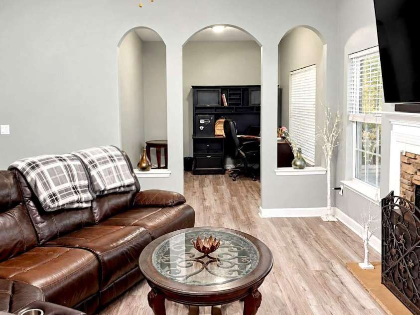 964 Sundance Drive, Gastonia, NC 28054.  MLS# CAR4433643, YatesRealty ID 56969. 