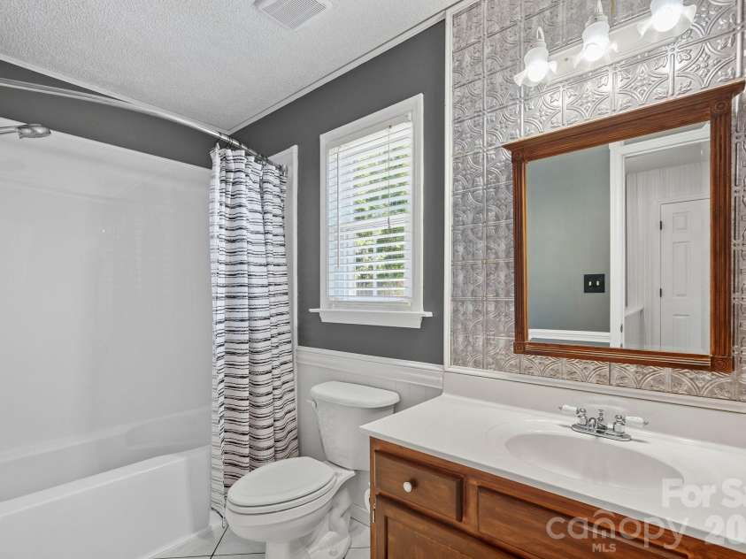 8004 Rachel Court, Waxhaw, NC 28173.  MLS# CAR4433467, YatesRealty ID 56972. 