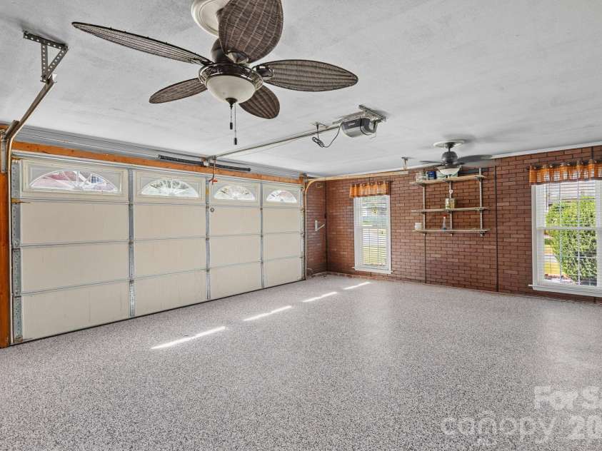8004 Rachel Court, Waxhaw, NC 28173.  MLS# CAR4433467, YatesRealty ID 56972. 