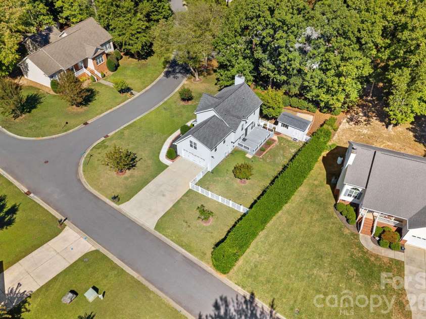 8004 Rachel Court, Waxhaw, NC 28173.  MLS# CAR4433467, YatesRealty ID 56972. 