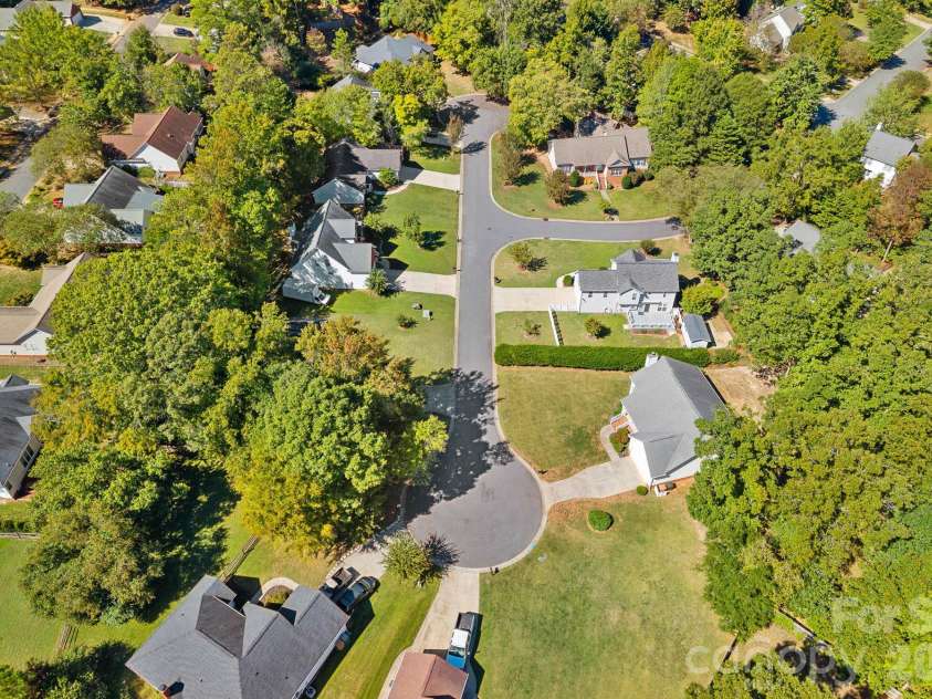 8004 Rachel Court, Waxhaw, NC 28173.  MLS# CAR4433467, YatesRealty ID 56972. 