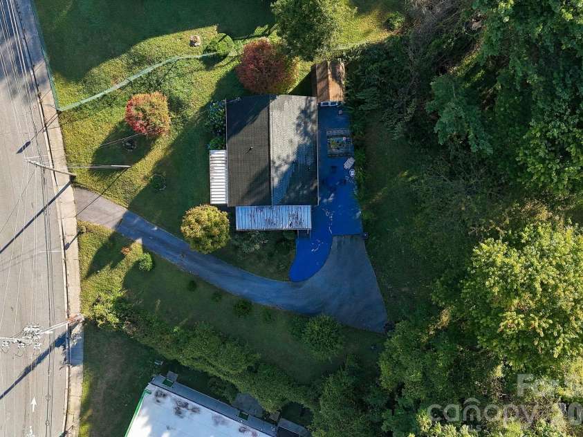 1 Martin Luther King Jr Drive, Asheville, NC 28801.  MLS# CAR4433491, YatesRealty ID 56974. 