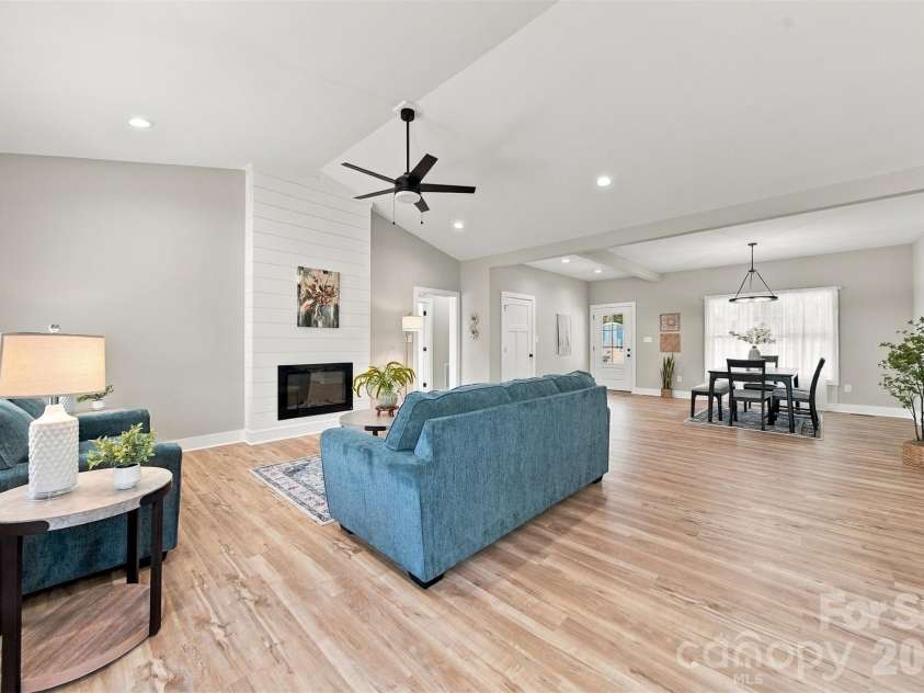 2151 Piper Ridge Drive, Lenoir, NC 28645.  MLS# CAR4433320, YatesRealty ID 56975. 