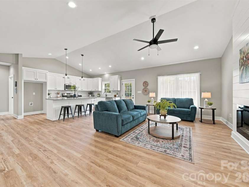2151 Piper Ridge Drive, Lenoir, NC 28645.  MLS# CAR4433320, YatesRealty ID 56975. 