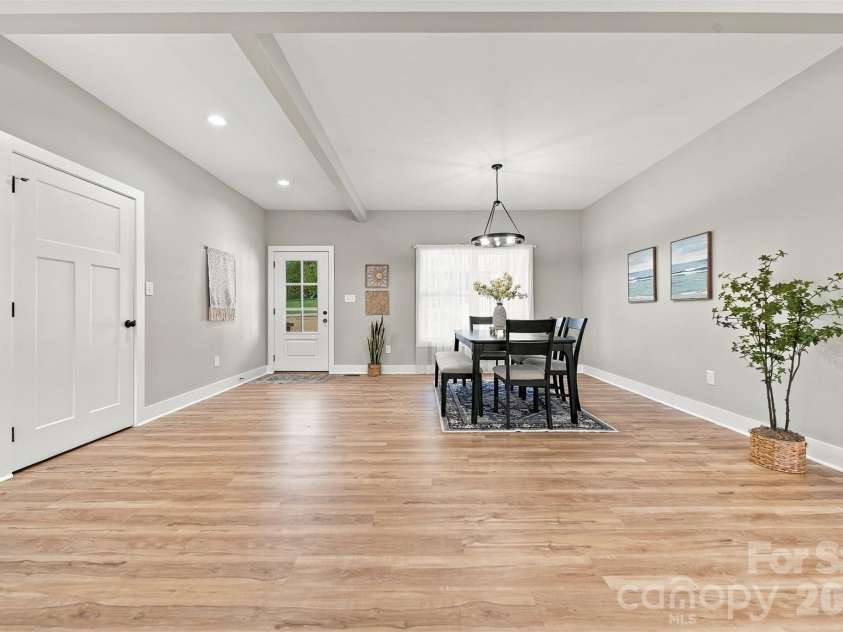 2151 Piper Ridge Drive, Lenoir, NC 28645.  MLS# CAR4433320, YatesRealty ID 56975. 