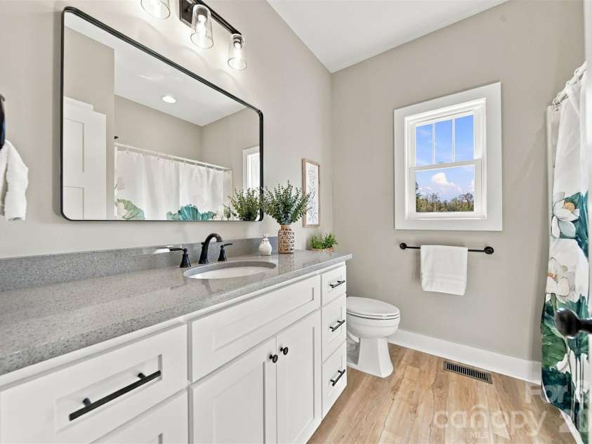 2151 Piper Ridge Drive, Lenoir, NC 28645.  MLS# CAR4433320, YatesRealty ID 56975. 