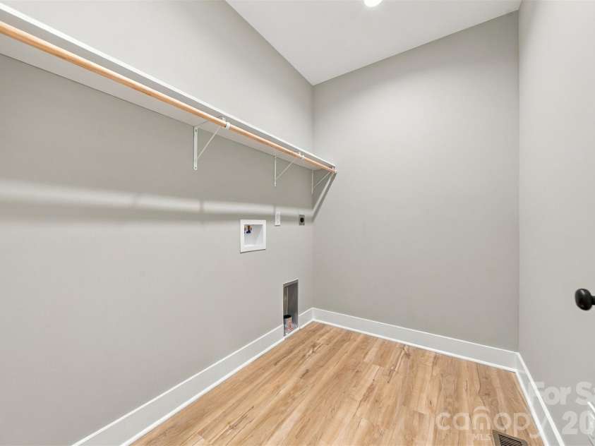 2151 Piper Ridge Drive, Lenoir, NC 28645.  MLS# CAR4433320, YatesRealty ID 56975. 