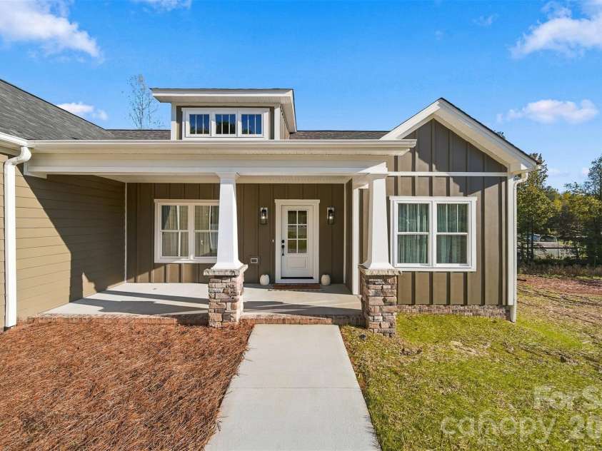 2151 Piper Ridge Drive, Lenoir, NC 28645.  MLS# CAR4433320, YatesRealty ID 56975. 