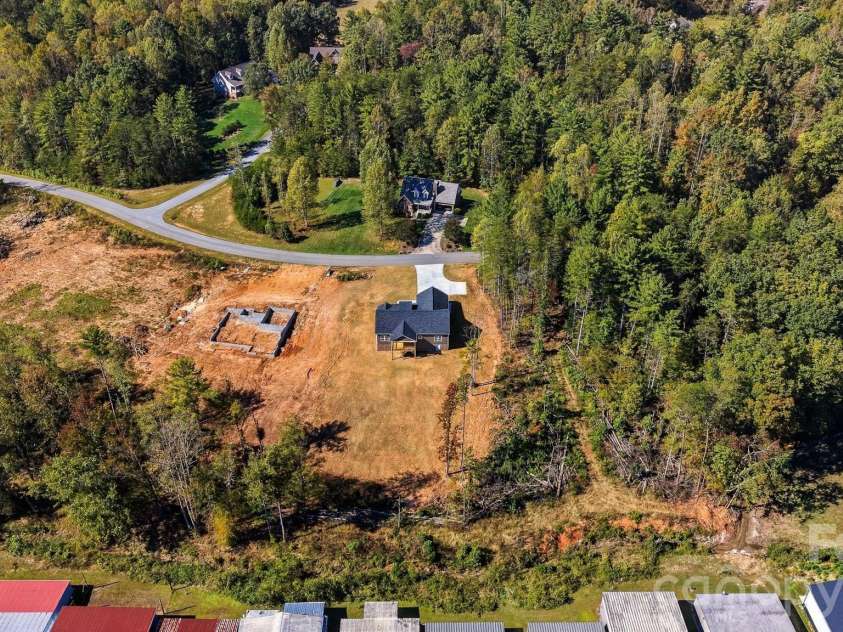 2151 Piper Ridge Drive, Lenoir, NC 28645.  MLS# CAR4433320, YatesRealty ID 56975. 