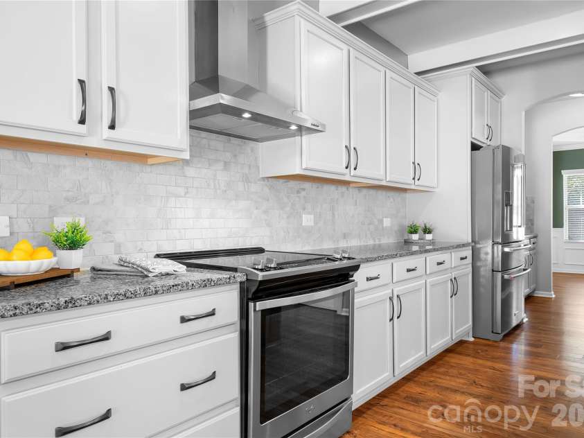 117 Abel Peterson Drive, Mount Holly, NC 28120.  MLS# CAR4433396, YatesRealty ID 56976. Kitchen prep space