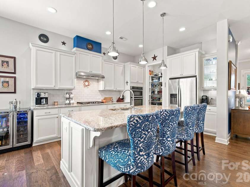 1816 Cedar Park Drive, Pineville, NC 28134.  MLS# CAR4433343, YatesRealty ID 56977. 