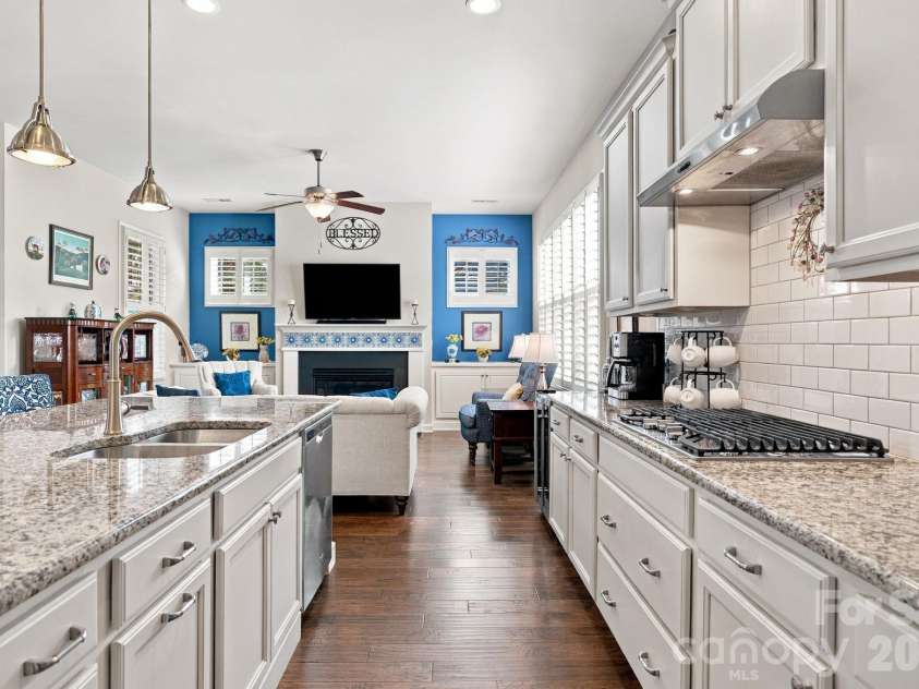 1816 Cedar Park Drive, Pineville, NC 28134.  MLS# CAR4433343, YatesRealty ID 56977. 
