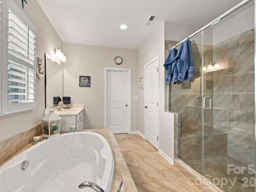 1816 Cedar Park Drive, Pineville, NC 28134.  MLS# CAR4433343, YatesRealty ID 56977. 