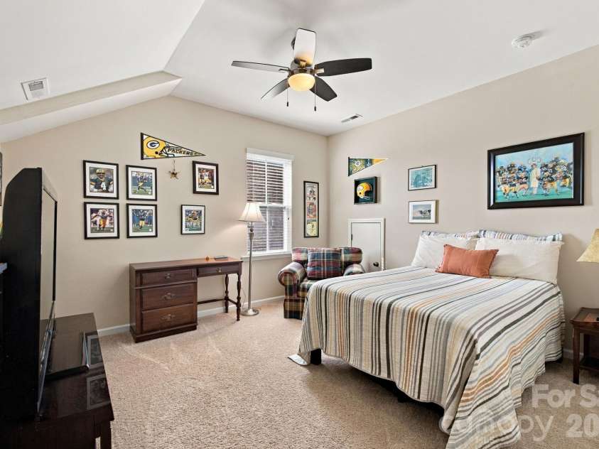 1816 Cedar Park Drive, Pineville, NC 28134.  MLS# CAR4433343, YatesRealty ID 56977. 
