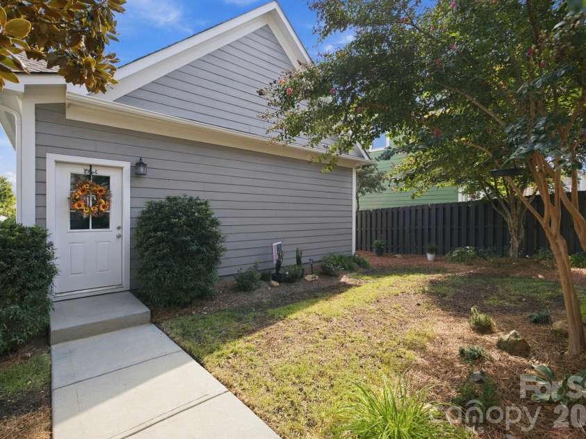 1816 Cedar Park Drive, Pineville, NC 28134.  MLS# CAR4433343, YatesRealty ID 56977. 