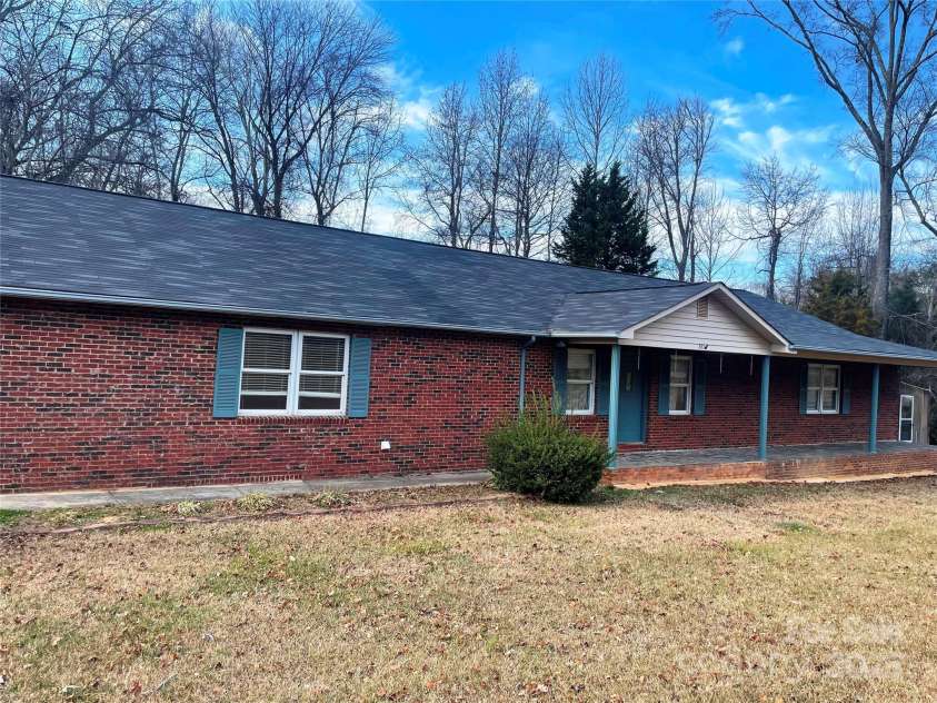 281 Schoolside Drive, Rock Hill, SC 29730.  MLS# CAR4288463, YatesRealty ID 5698. 