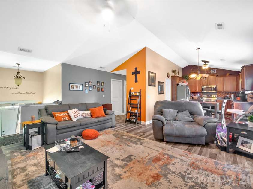 392 Lone Tree Lane, Clover, SC 29710.  MLS# CAR4433235, YatesRealty ID 56980. 