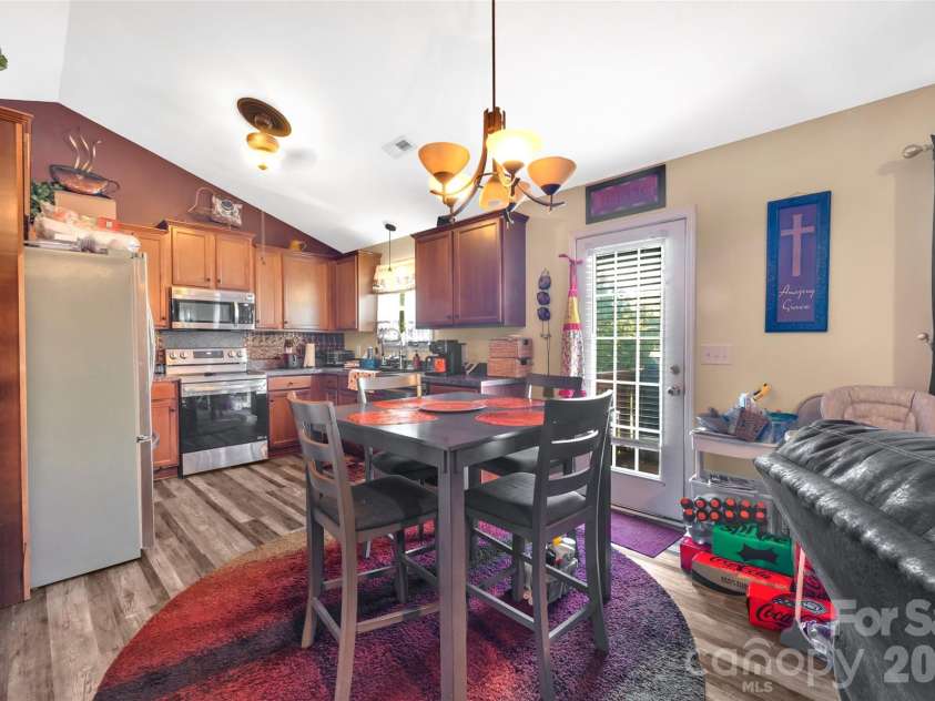 392 Lone Tree Lane, Clover, SC 29710.  MLS# CAR4433235, YatesRealty ID 56980. Dining Area