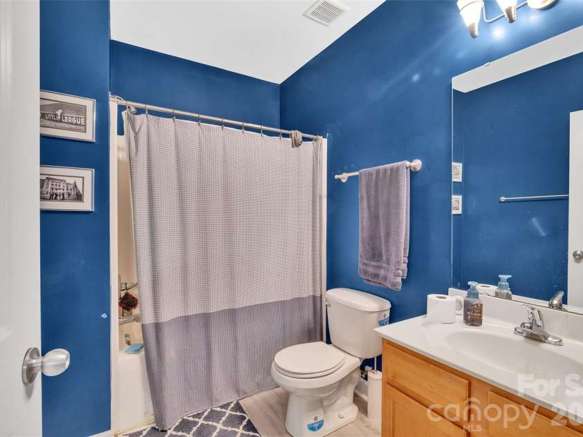 392 Lone Tree Lane, Clover, SC 29710.  MLS# CAR4433235, YatesRealty ID 56980. Lower Level Full Bath