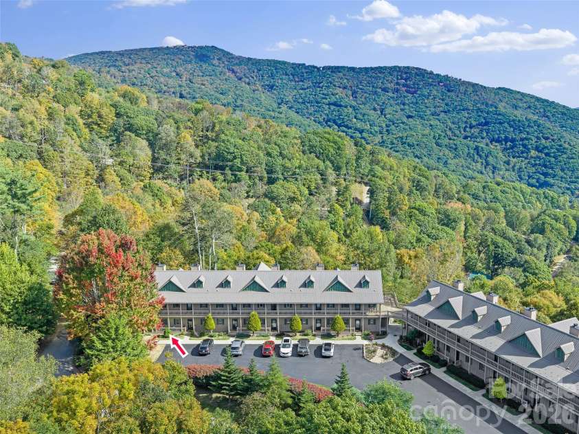 2521 Wolf Laurel Road, Mars Hill, NC 28754.  MLS# CAR4432909, YatesRealty ID 56984. 