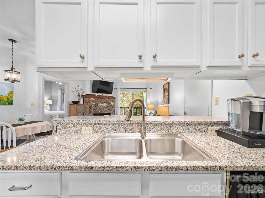 2521 Wolf Laurel Road, Mars Hill, NC 28754.  MLS# CAR4432909, YatesRealty ID 56984. 