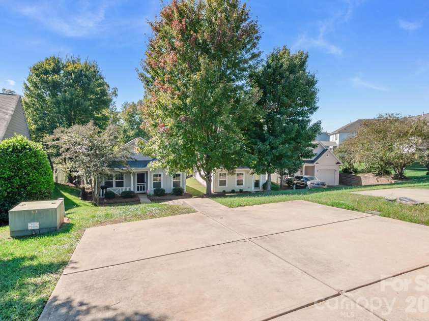 25502 Seagull Drive, Lancaster, SC 29720.  MLS# CAR4432495, YatesRealty ID 56987. 