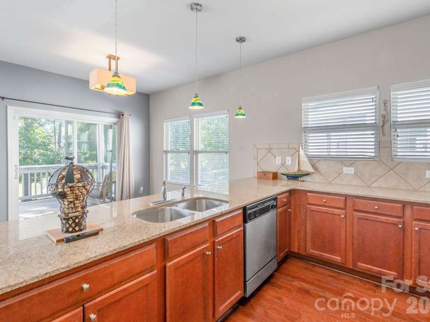 25502 Seagull Drive, Lancaster, SC 29720.  MLS# CAR4432495, YatesRealty ID 56987. 