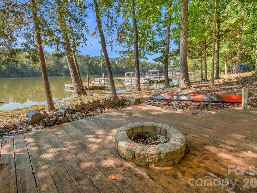 25502 Seagull Drive, Lancaster, SC 29720.  MLS# CAR4432495, YatesRealty ID 56987. 