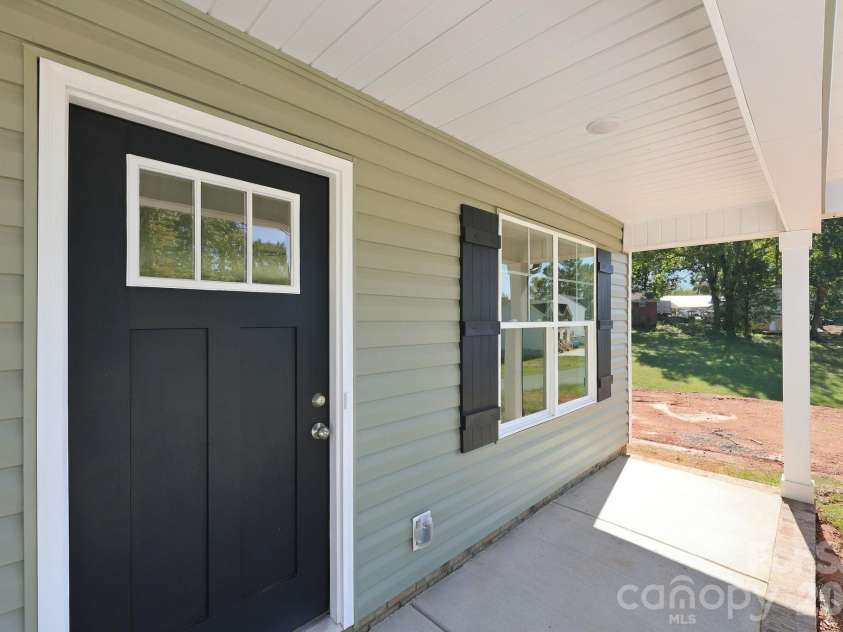808 4th Street, Albemarle, NC 28001.  MLS# CAR4432385, YatesRealty ID 56988. 