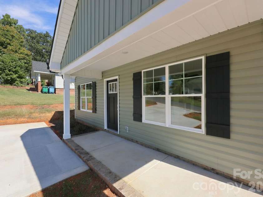 808 4th Street, Albemarle, NC 28001.  MLS# CAR4432385, YatesRealty ID 56988. 