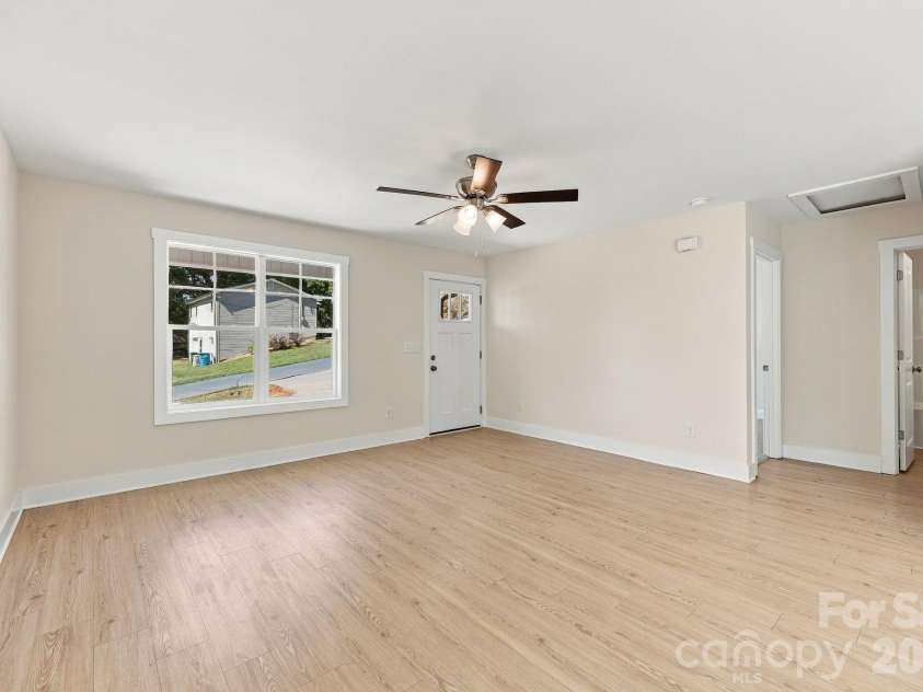 808 4th Street, Albemarle, NC 28001.  MLS# CAR4432385, YatesRealty ID 56988. 