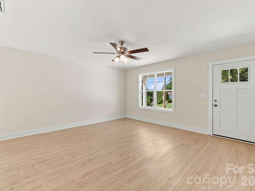 808 4th Street, Albemarle, NC 28001.  MLS# CAR4432385, YatesRealty ID 56988. 