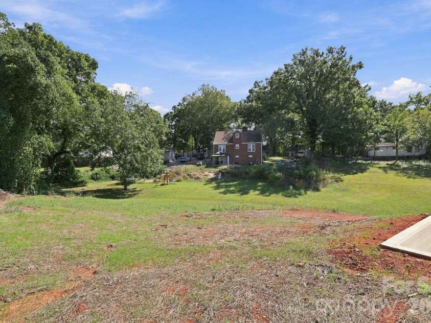 808 4th Street, Albemarle, NC 28001.  MLS# CAR4432385, YatesRealty ID 56988. 