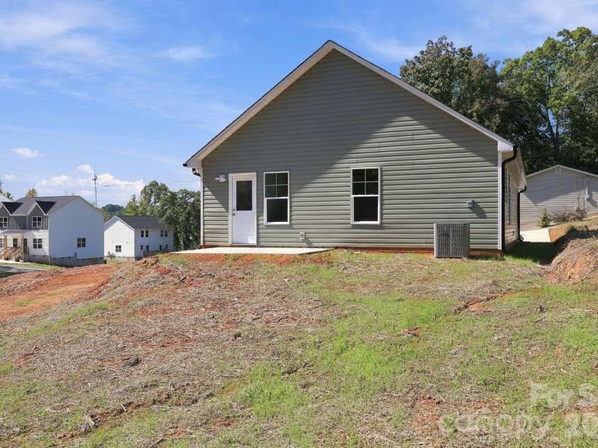 808 4th Street, Albemarle, NC 28001.  MLS# CAR4432385, YatesRealty ID 56988. 